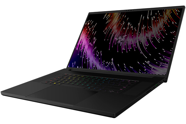Laptop Razer Blade 18 18.0" Intel Core i9 13950HX NVIDIA GeForce RTX 4090 32GB 1TB SSD Windows 11 Home czarny