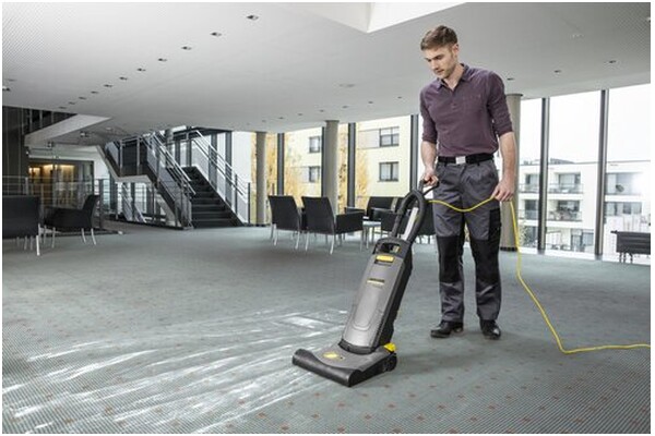 Odkurzacz Karcher CV38 pionowy workowy szary