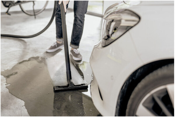 Odkurzacz Karcher KWD3 tradycyjny z pojemnikiem