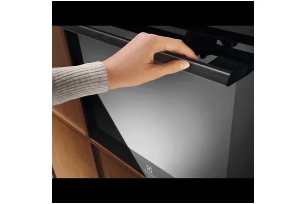 Piekarnik do zabudowy Electrolux LOB8S38Z SteamPro elektryczny Parowy czarny