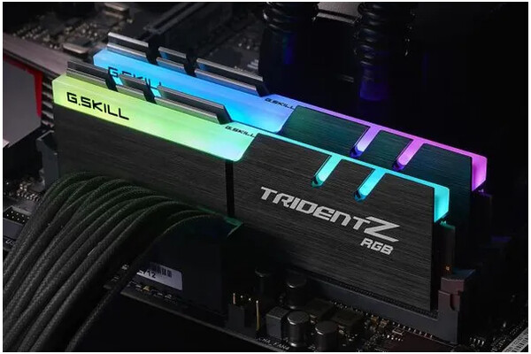 Pamięć RAM G.Skill Trident Z RGB 32GB DDR4 3200MHz Z radiatorem 1.2 | 1.35V 16CL