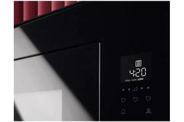 Kuchenka mikrofalowa AEG-Electrolux TB6SM261FB