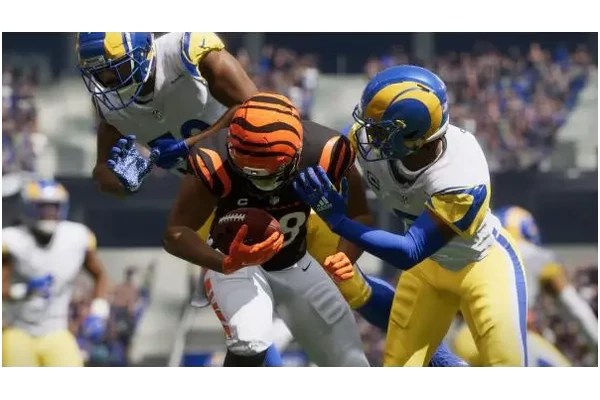 Madden NFL 23 Xbox (Series X)