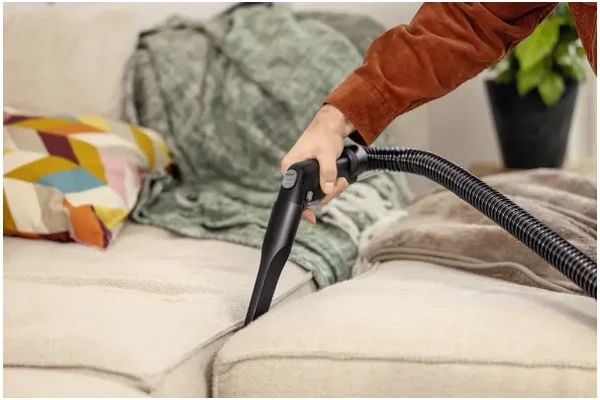 Odkurzacz Karcher SE6 tradycyjny z pojemnikiem