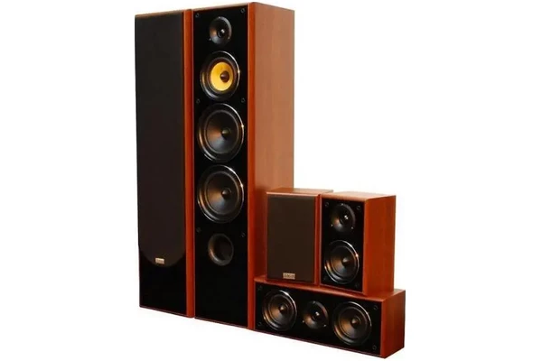 Kolumny TAGA Harmony TAV-606 V.3 330W, 5szt., orzech (walnut)