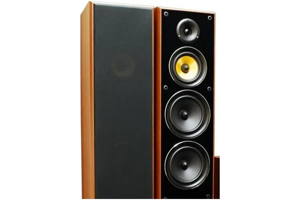 Kolumny TAGA Harmony TAV-606 V.3 330W, 5szt., orzech (walnut)
