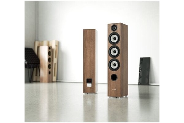 Kolumna Pylon Audio Pearl 27 100W, 1szt., Orzech