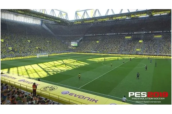 Pro Evolution Soccer Edycja 2019 Edycja David Beckham + szalik PlayStation 4