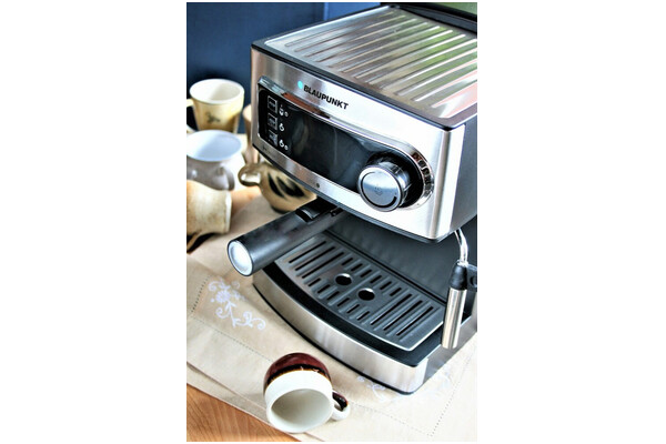 Ekspres Blaupunkt CMP301 kolbowy czarny