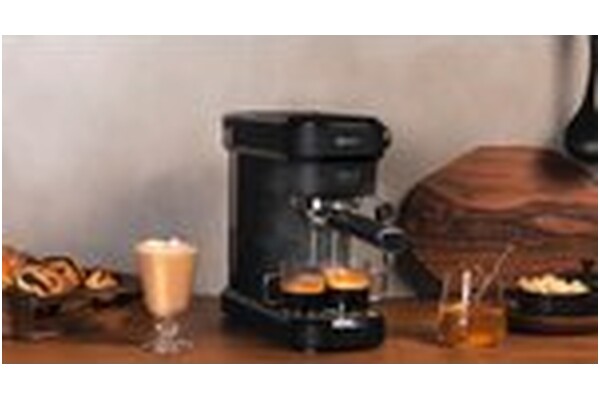 Ekspres Cecotec Cafelizzia 790 kolbowy czarny
