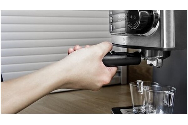 Ekspres Cecotec Espresso 20 kolbowy srebrno-czarny