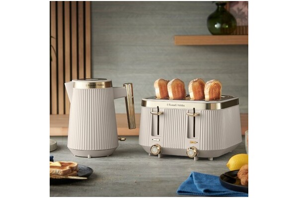 Czajnik elektryczny RUSSELL HOBBS 26751-70 1.7l 3000W