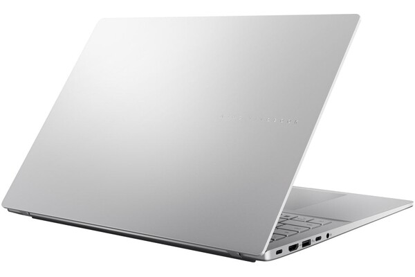 Laptop ASUS Vivobook S16 16.0" AMD Ryzen 5 220 AMD Radeon 740M 16GB 512GB SSD M.2 srebrny