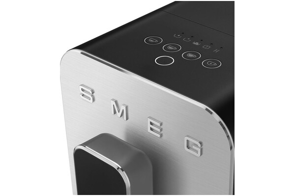 Ekspres Smeg BCC11BLM automatyczny czarny