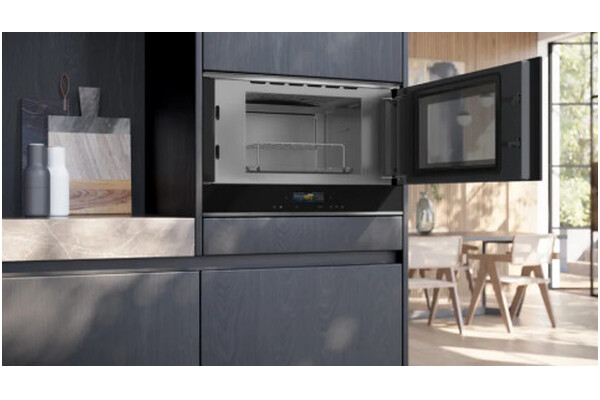 Kuchenka mikrofalowa Siemens BE732R1B1 21.0l