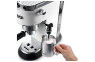 Ekspres De’Longhi Dedica EC685W kolbowy biały