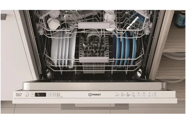 Zmywarka do zabudowy INDESIT DIC3C24A