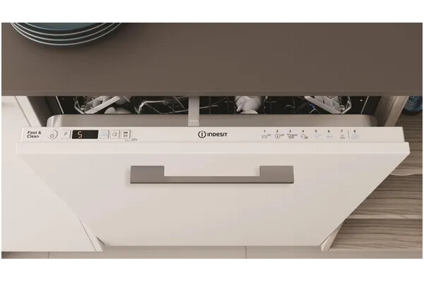 Zmywarka do zabudowy INDESIT DIC3C24A