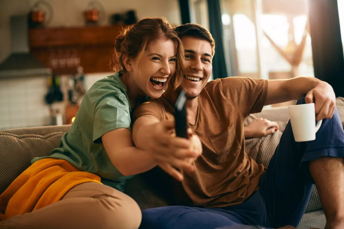 Top 10 telewizorów OLED 65" - wrzesień 2023